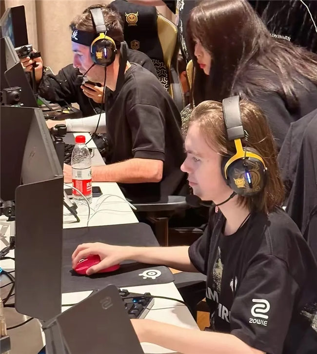 王兄的王是深渊之王！ nobody 以可怕的战绩获胜！EDG 2-1 TE